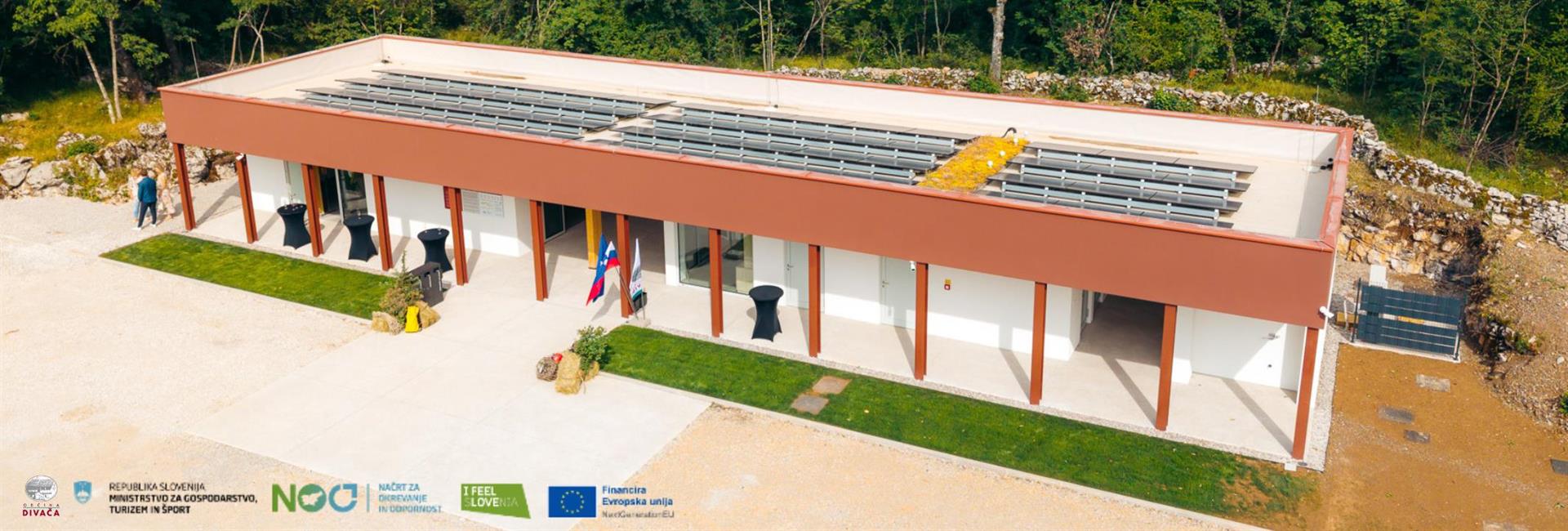 Sanitarni in spremljajoči objekti Divaške jame