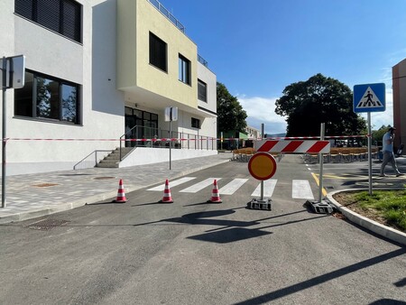 Zapora dela Ulice dr. Bogomirja Magajne