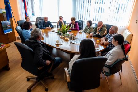 TM_2024-09-19__7RV8492