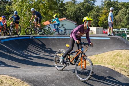 TM_2024-09-20__7RV0076