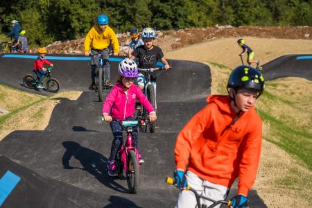 TM_2024-09-20__7RV9875