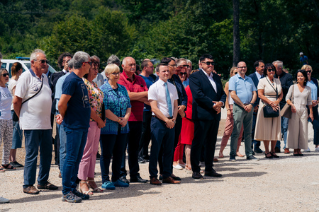 Otvoritev_Divaska-jama__7RV3522_BeGR8-Media_manjse