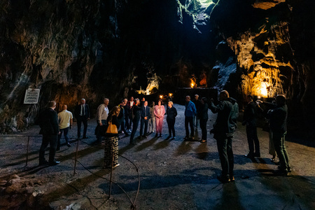 Otvoritev_Divaska-jama__A673672_BeGR8-Media_manjse