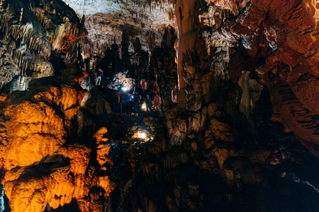 Otvoritev_Divaska-jama__A673724-Enhanced-NR_BeGR8-Media_manjse