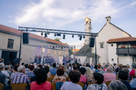 O-Divaca_Seja-koncert__7RV5626_BeGR8-Media_manjse