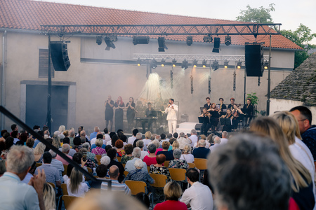 O-Divaca_Seja-koncert__7RV5732_BeGR8-Media_manjse