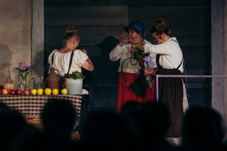 O-Divaca_Ananas__A672549_Foto-BeGR8-Media_Manjse